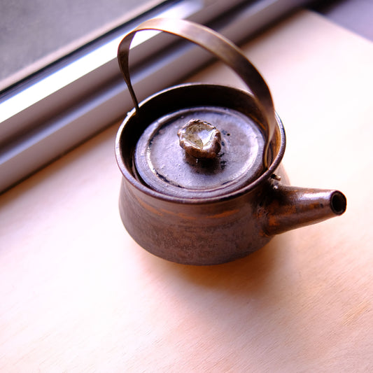 Tea Pot (Dark Brown)