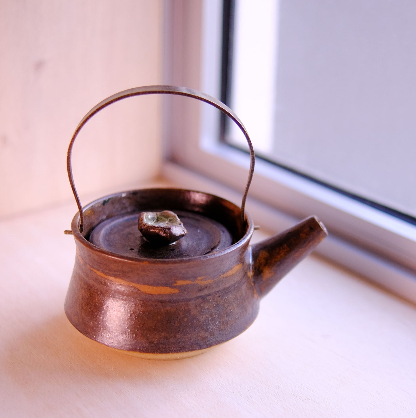 Tea Pot (Dark Brown)